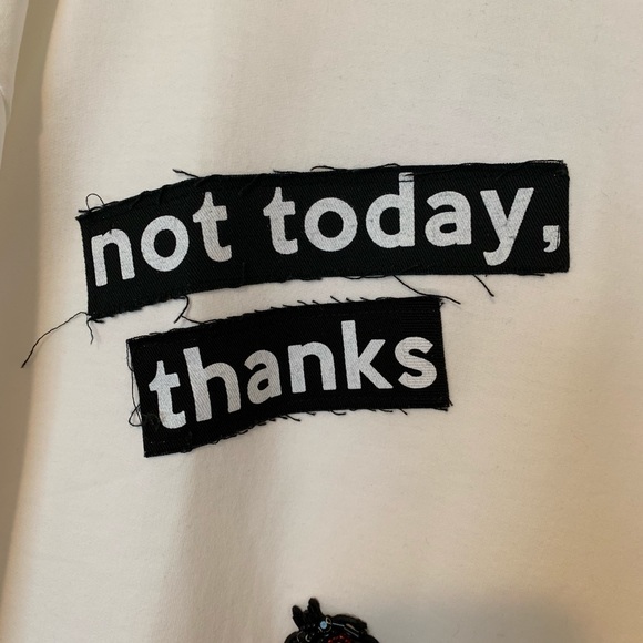 🌹NWT.  Zara oversized tunic with appliqués. - Picture 8 of 8